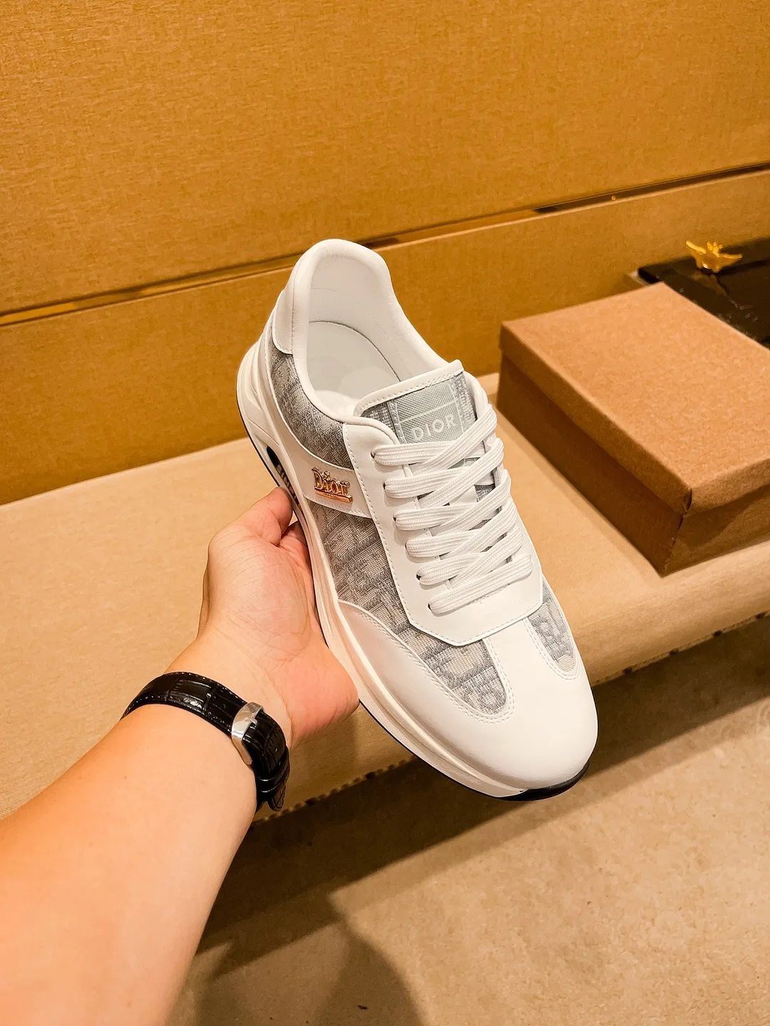 Men's shoes 💰 420💰🔥【Dior】🔥High-end brand of men's shoes official website 1:1 latest masterpiece: the upper is made of Italian imported first-layer cowhide with technical cloth fabric, the original comfortable and breathable lining ➕the original non-slip and wear-resistant outsole🔥, making walking more convenient and comfortable! An exclusive new model, a stunning work, a beautiful 1:1 replica [color] compared to the official quality! Create a fashionable personality to set off your uniqueness! A must-have for trendy men! Classic🔥Size: 38-44 Color: 🔥 2⃣️colors available🔥